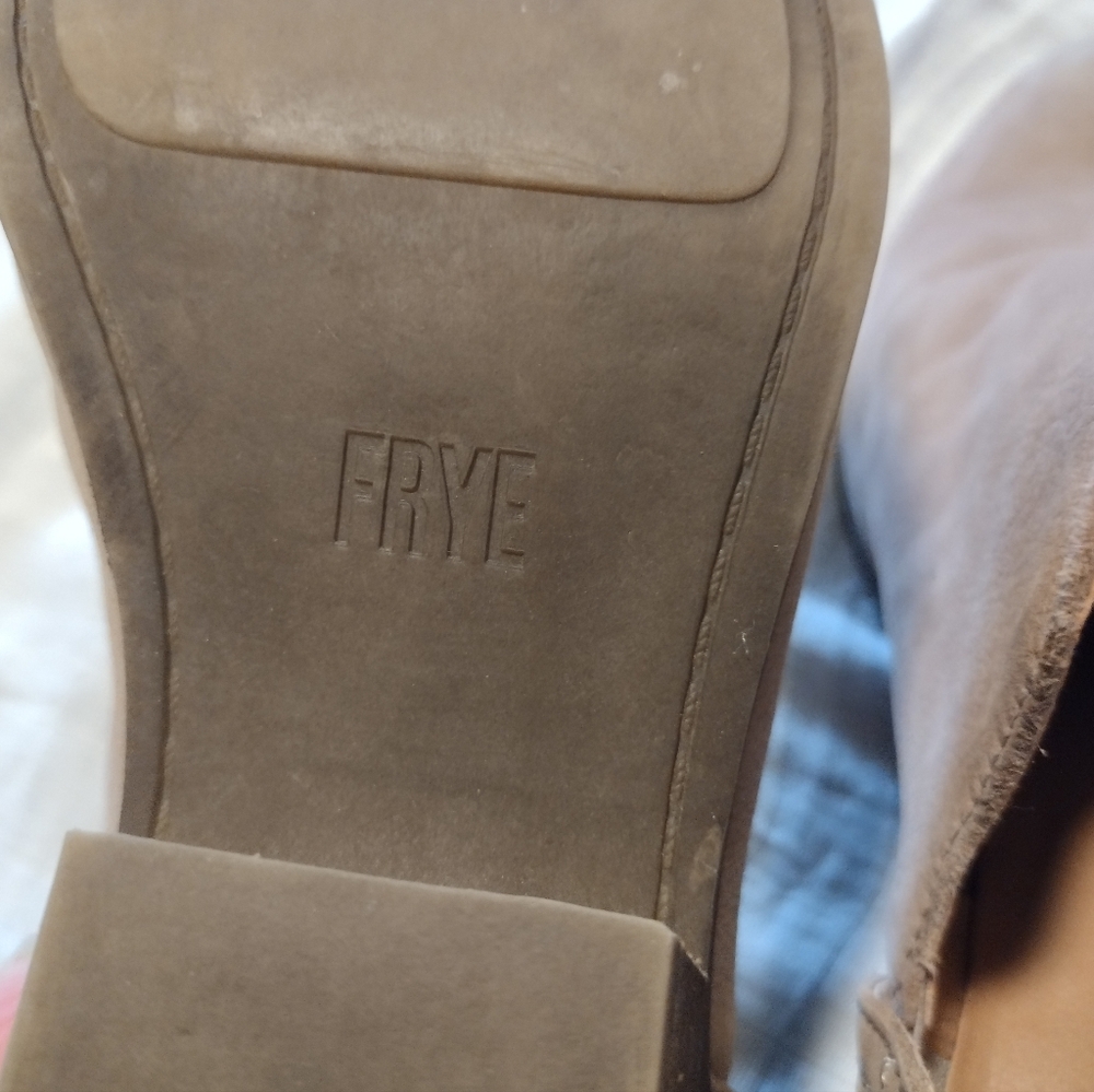 Frye Carson suede booties - Picture 9 of 10
